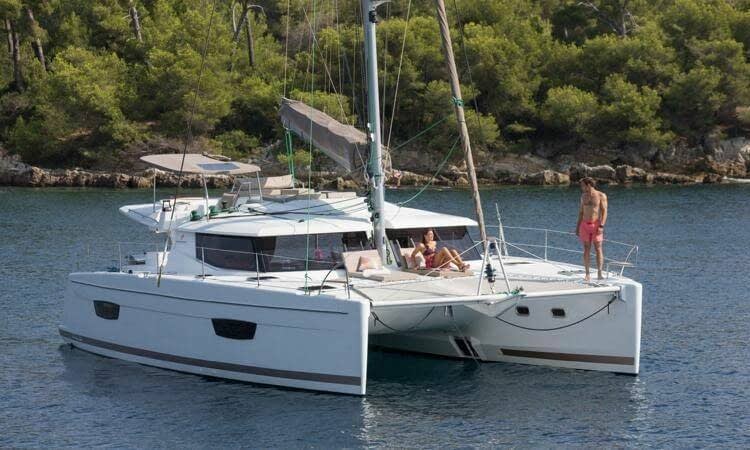 Fountaine Pajot Helia 44 · 2013 en venta en Atenas y Sarónico — foto 1
