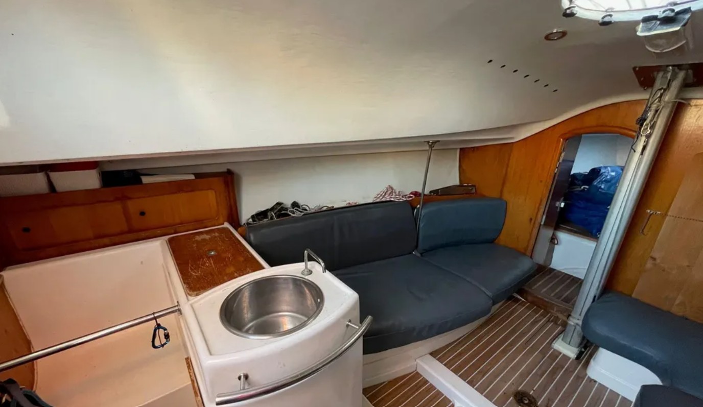 Jeanneau One Design 35 · 1992 en venta en Asturias, Cantabria y País Vasco — foto 10