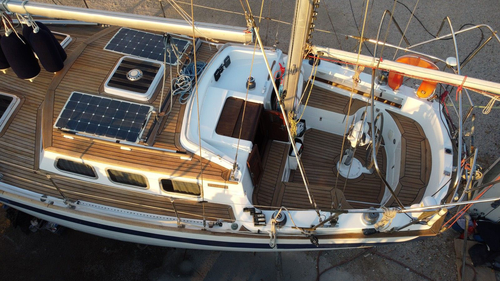 Belliure Endurance 35 · 1980 en venta en Atenas y Sarónico — foto 10