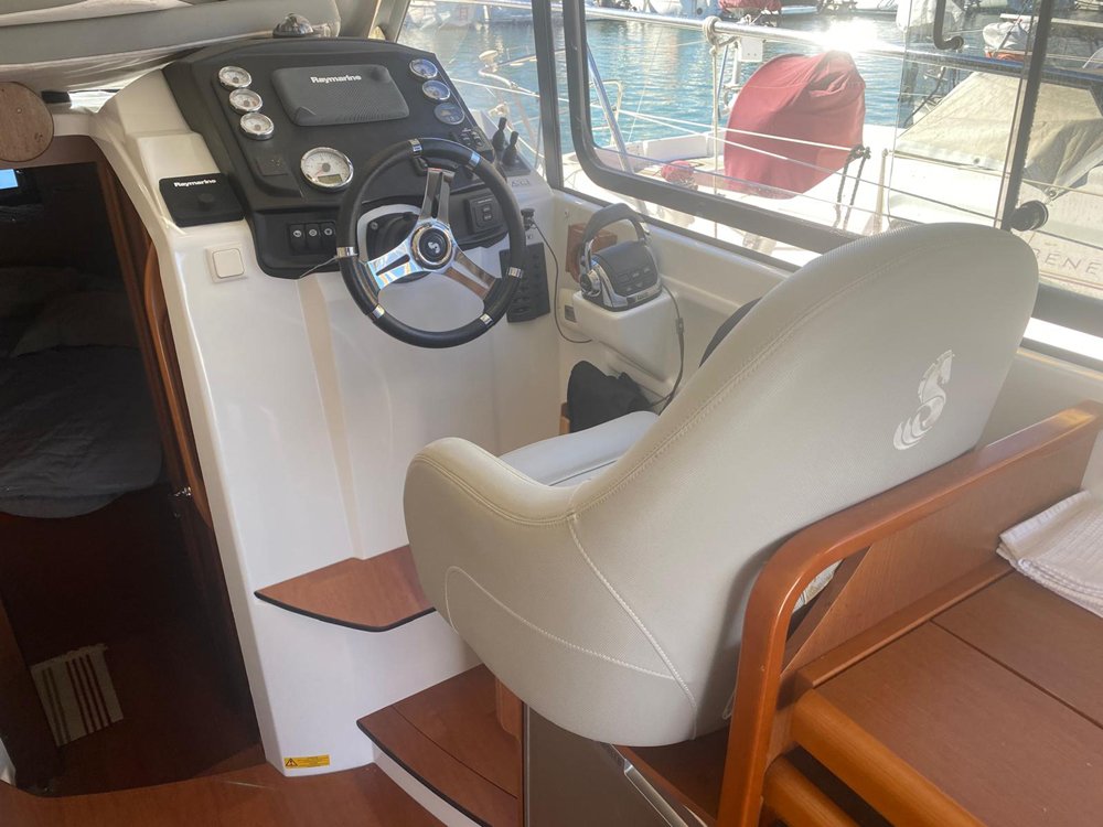 Beneteau Antares 30S · 2015 zu verkaufen – Algarve und Lissabon — Foto 10