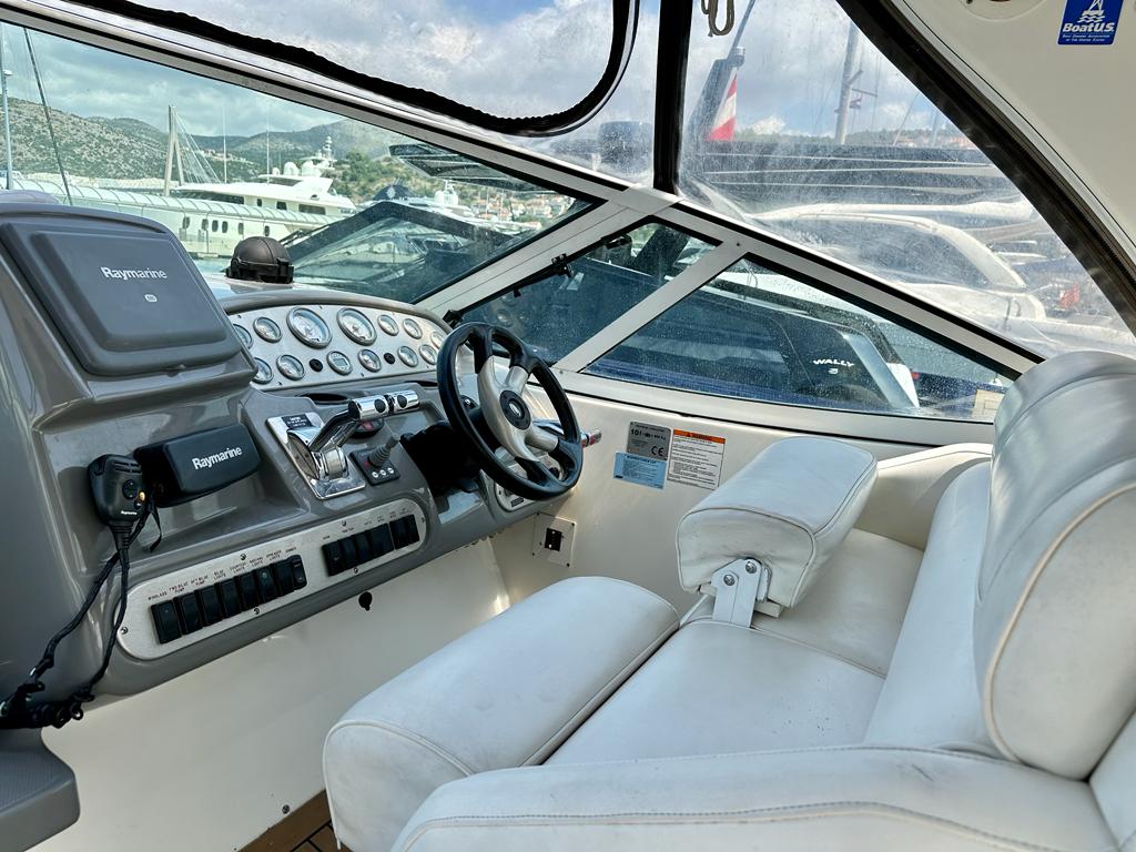 Cruisers Yachts 34 Express · 2005 in vendita in Croazia — foto 6