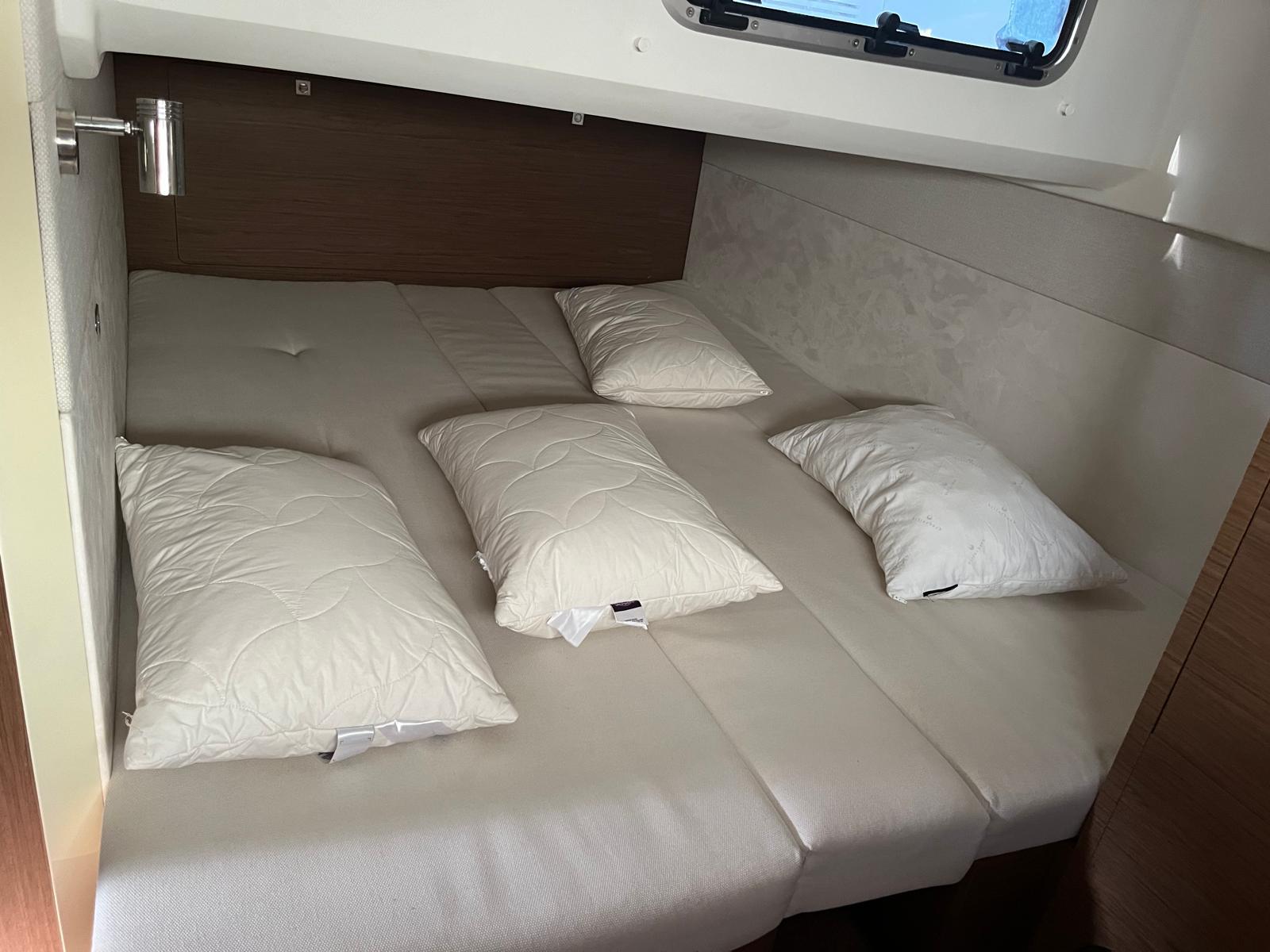 Jeanneau Leader 36 · 2021 for sale in Croatia — photo 9