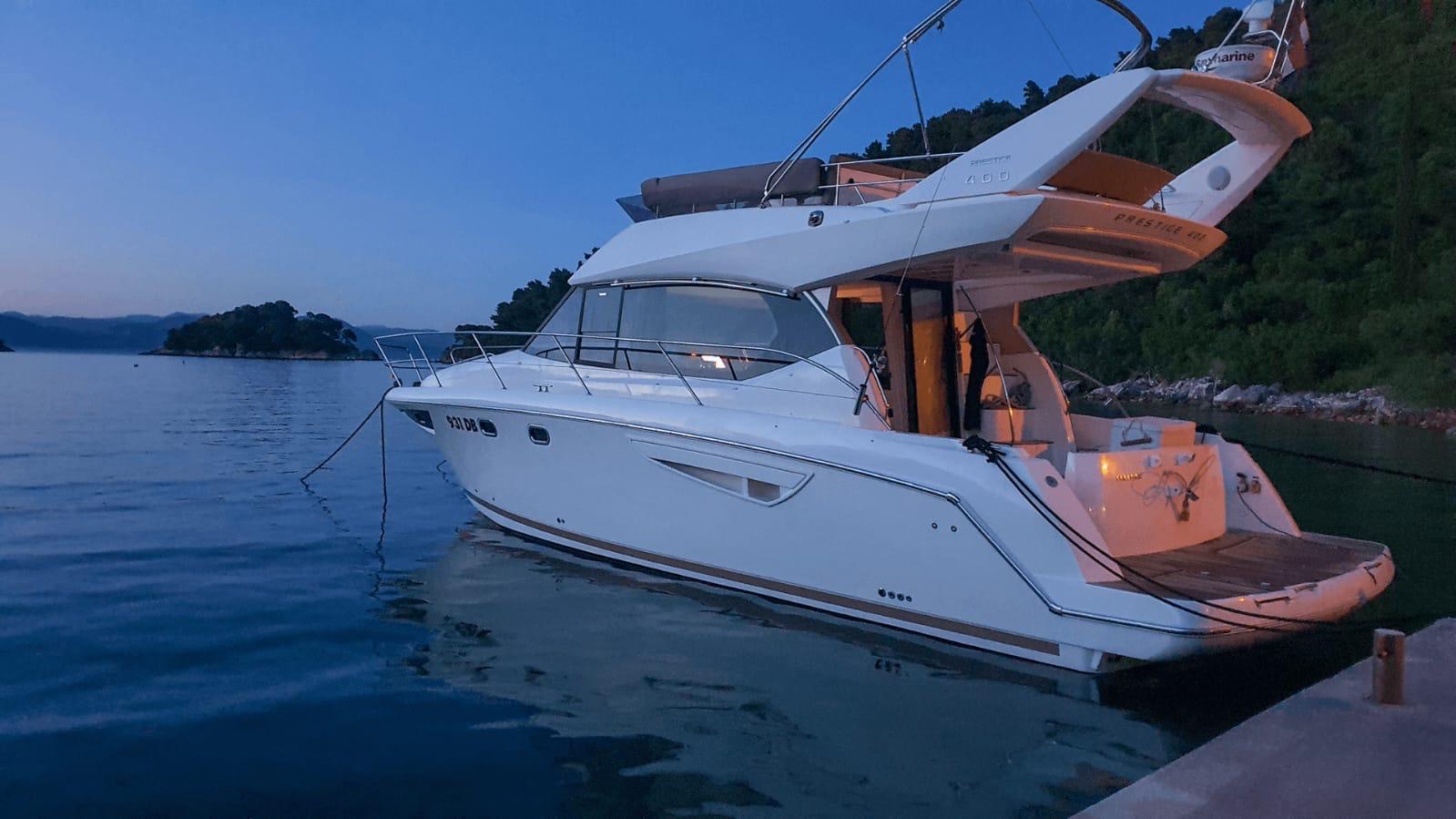 Prestige 400 · 2011 à vendre – Croatie — photo 1