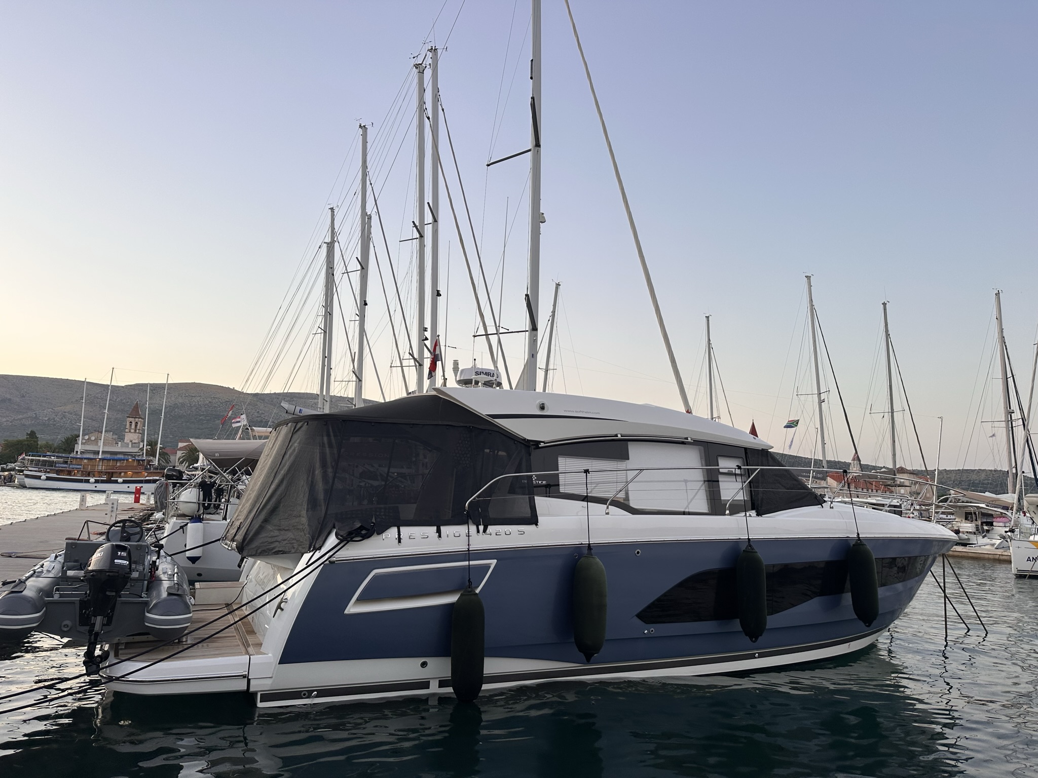 Prestige 420S · 2022 en venta en Croacia — foto 1