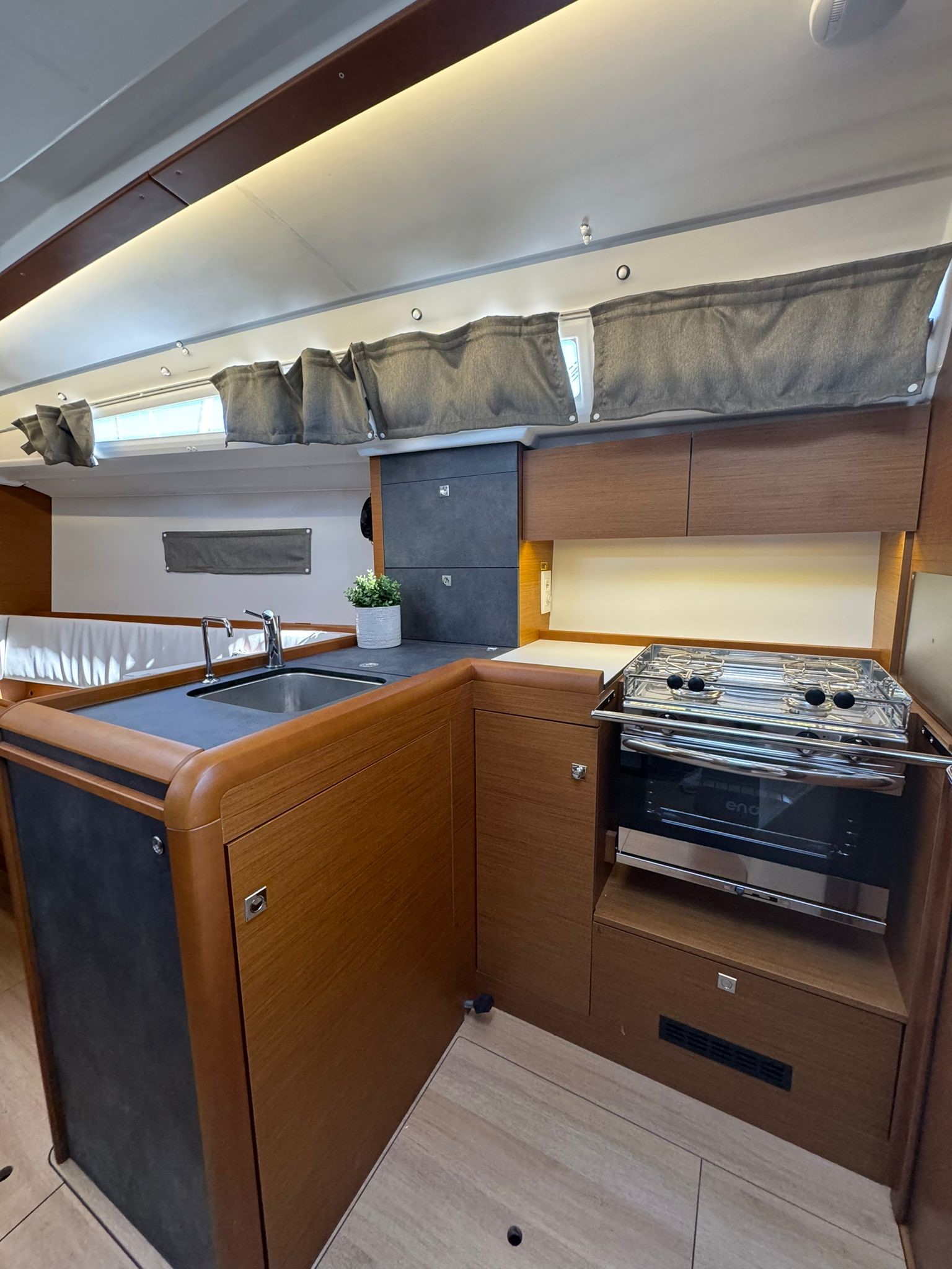 Jeanneau Sun Odyssey 349 · 2021 en venta en Croacia — foto 7