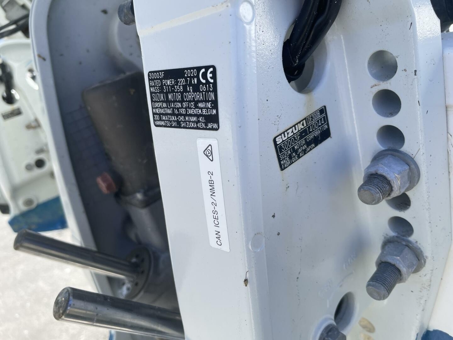 Pro-Line 30 Express Walkaround · 2004 for sale in Florida — photo 9