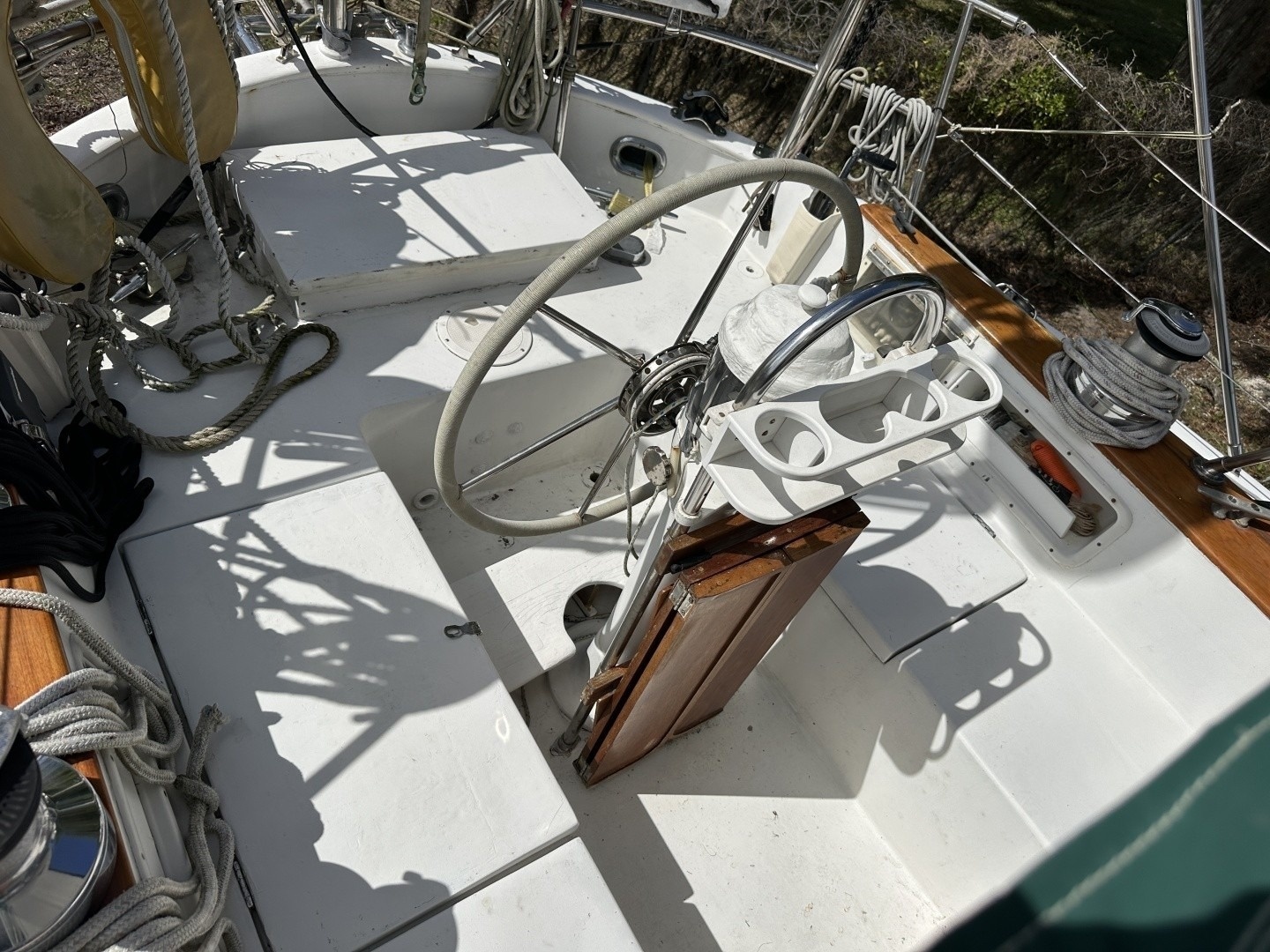 Valiant 40 · 1976 en venta en Florida — foto 3