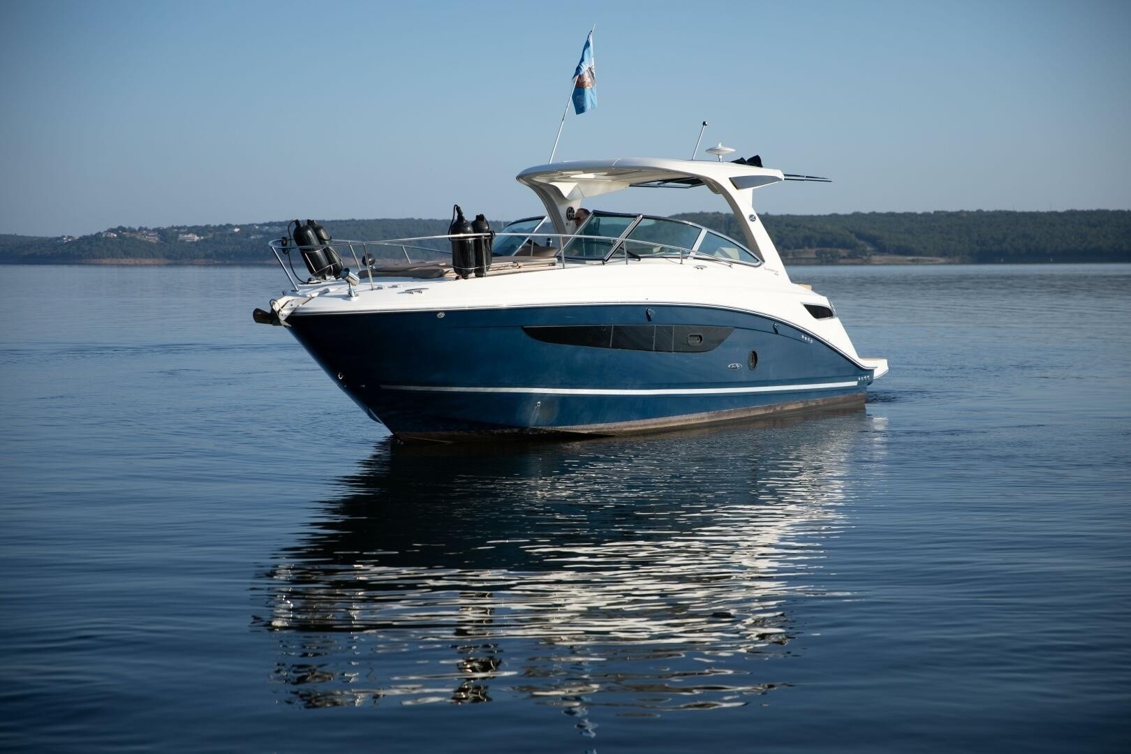 Sea Ray Sundancer 350 · 2016 for sale in Other area — photo 1