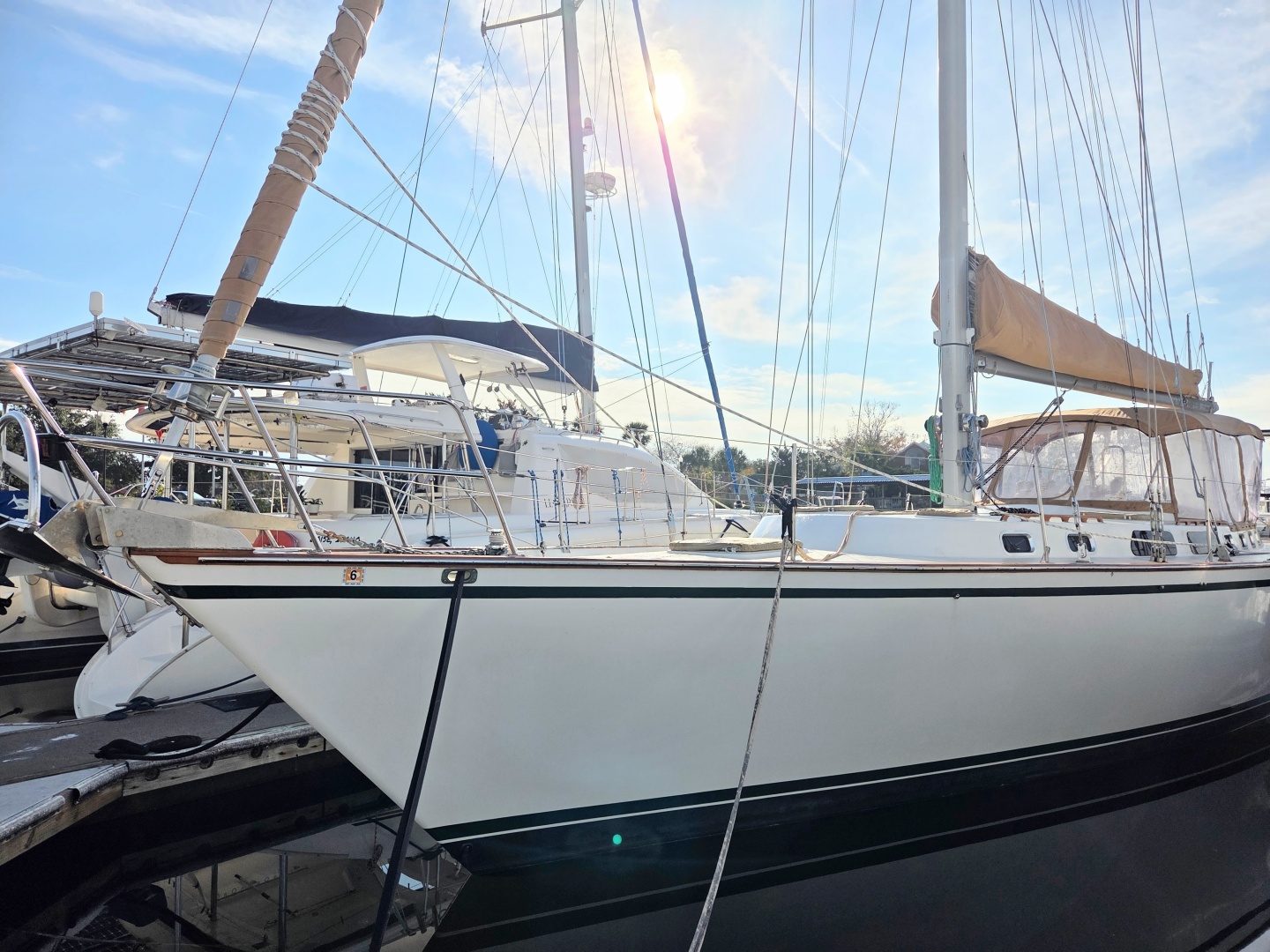 Endeavour 51 · 1985 for sale in Other area — photo 1
