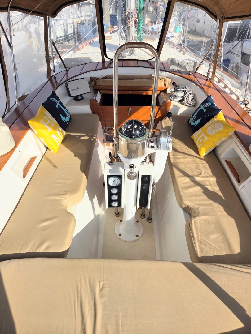 Endeavour 51 · 1985 for sale in Other area — photo 5