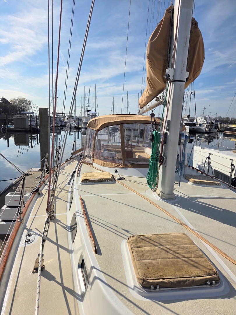 Endeavour 51 · 1985 for sale in Other area — photo 7