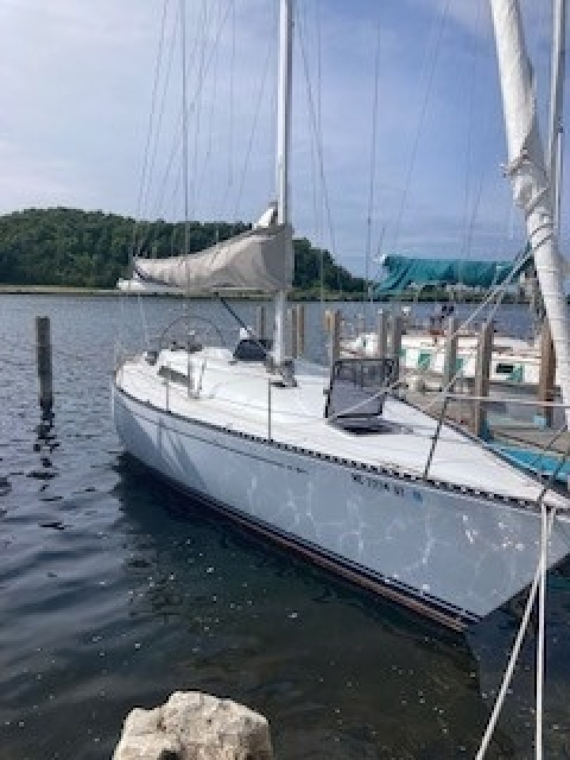 C&C 41 · 1983 for sale in Other area — photo 3