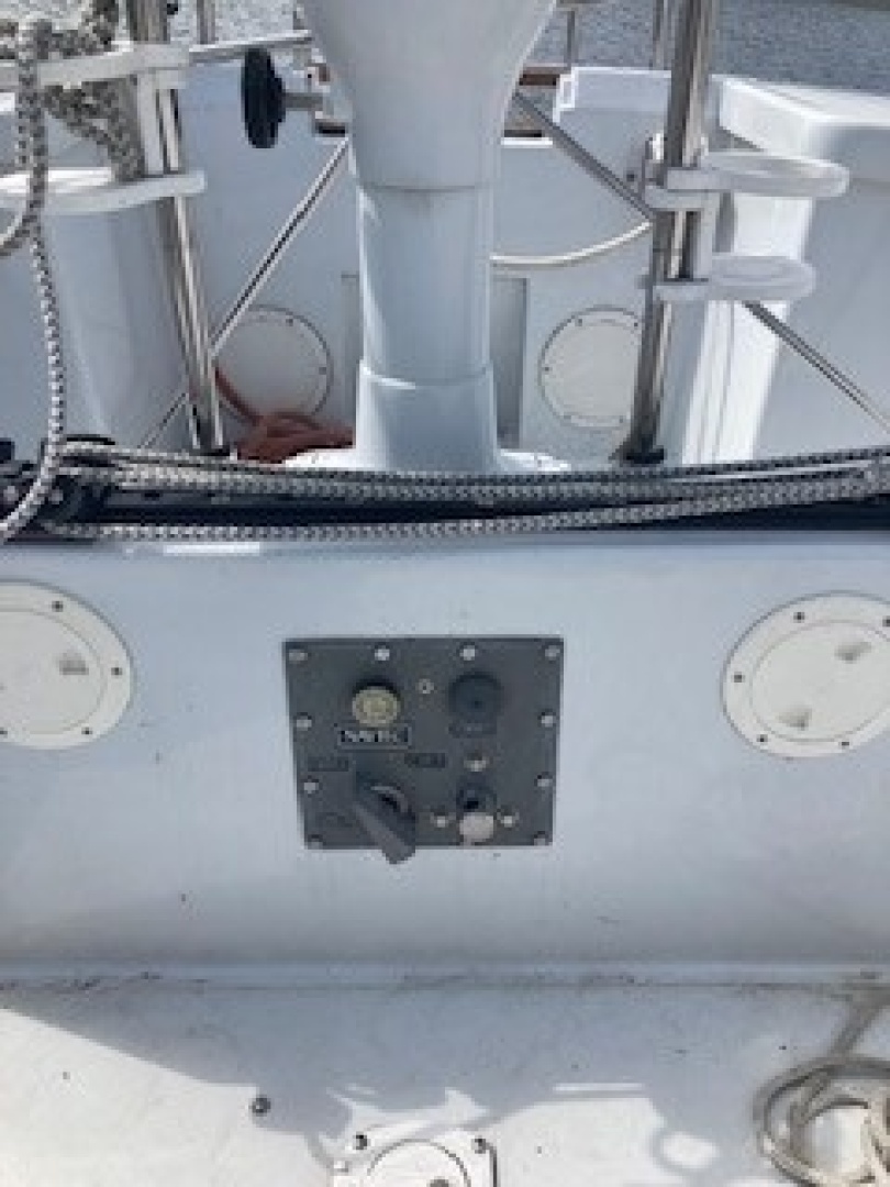 C&C 41 · 1983 for sale in Other area — photo 9