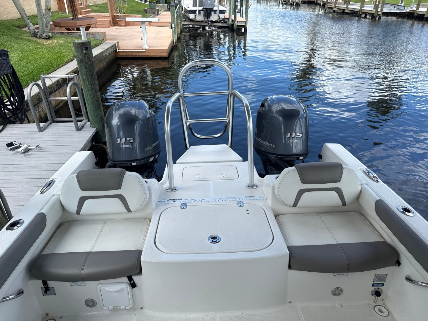 World Cat 230 DC · 2020 en venta en Florida — foto 7