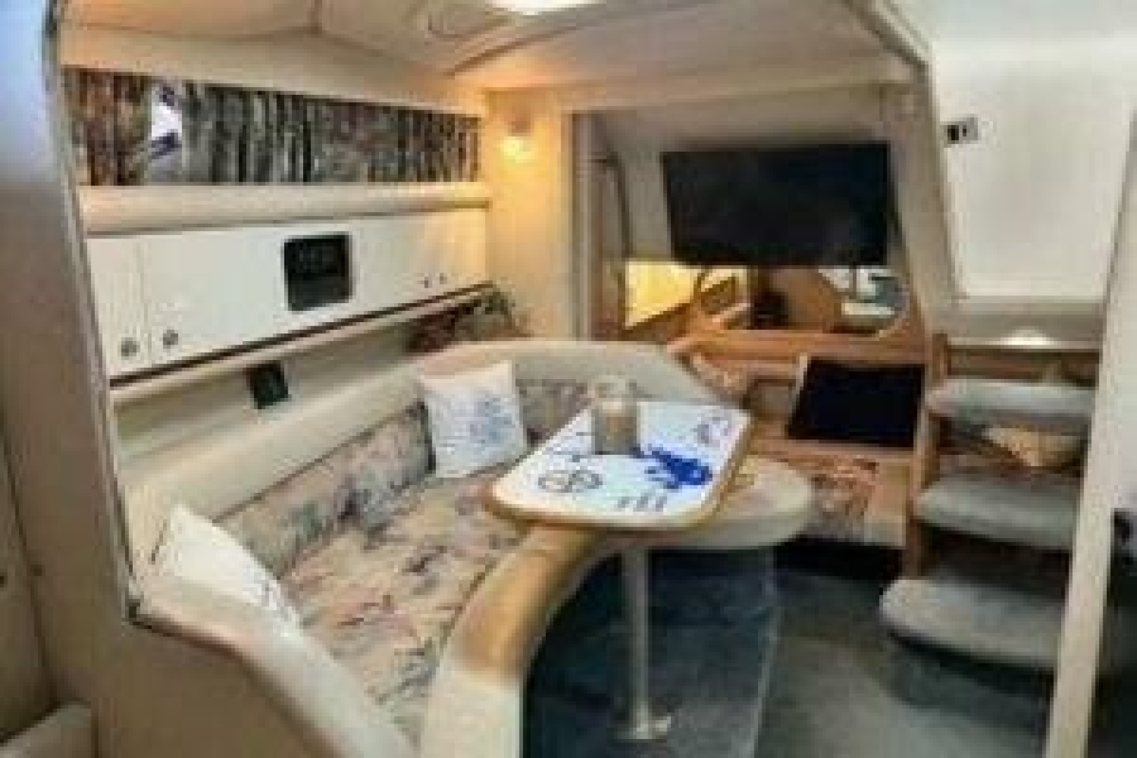 Sea Ray 330 Express Cruiser · 1996 à vendre – Autre zone — photo 7