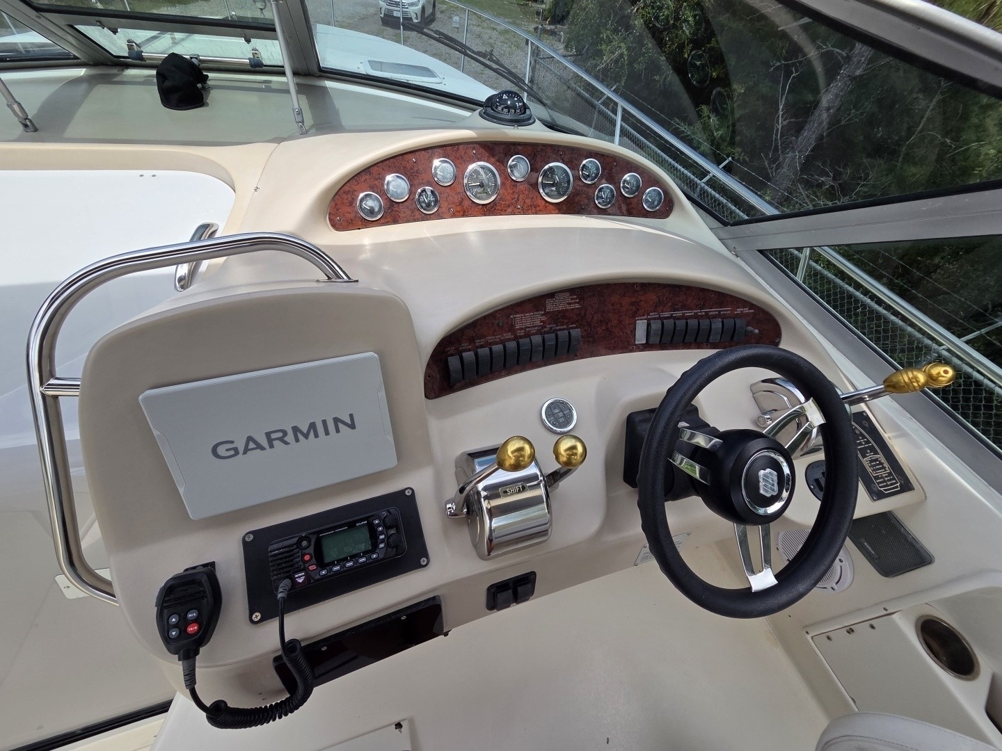 Sea Ray 340 Sundancer · 2000 à vendre – Autre zone — photo 5