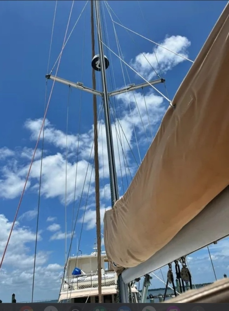 Beneteau 423 · 2005 en venta en Florida — foto 2