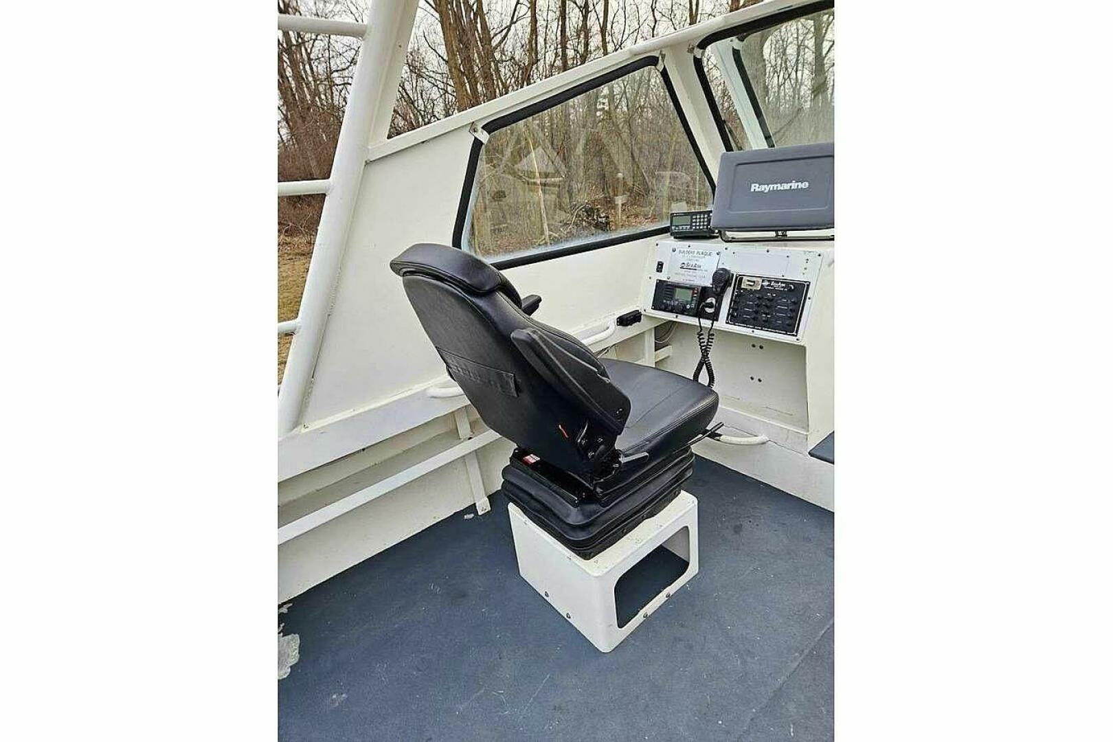 SeaArk 25 V Commander SAMA 1365 · 2002 for sale in Other area — photo 9