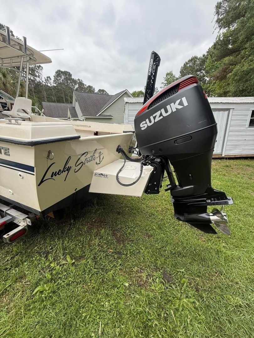 Grady-White 220 Bimini · 1981 for sale in Other area — photo 3