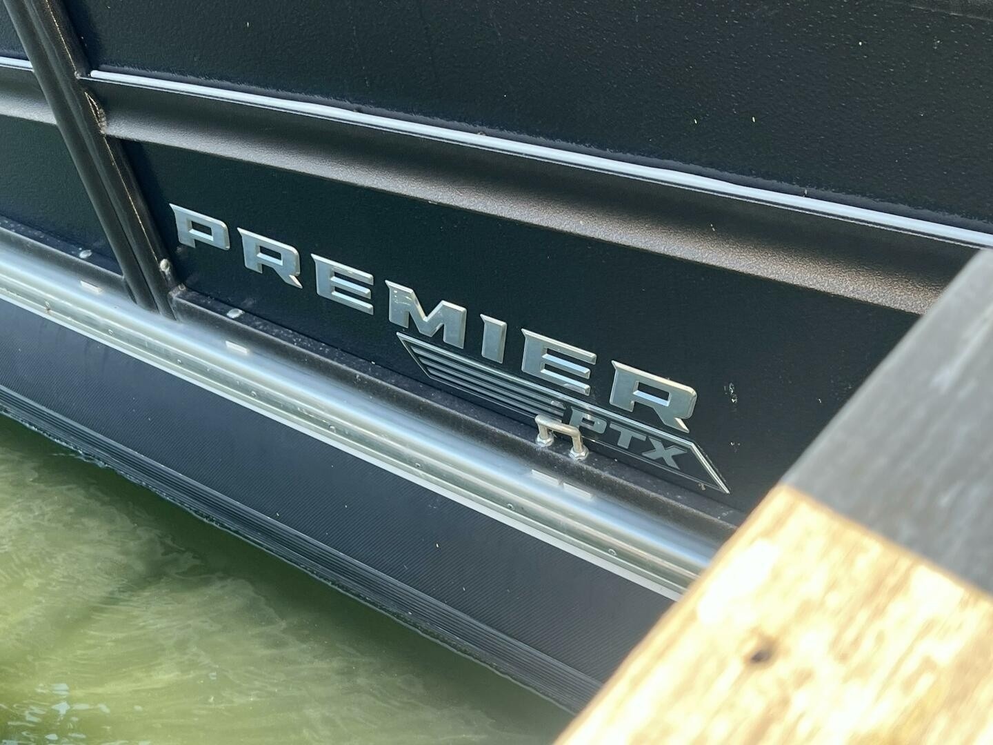 Premier 330 Escalante · 2024 en venta en Florida — foto 7
