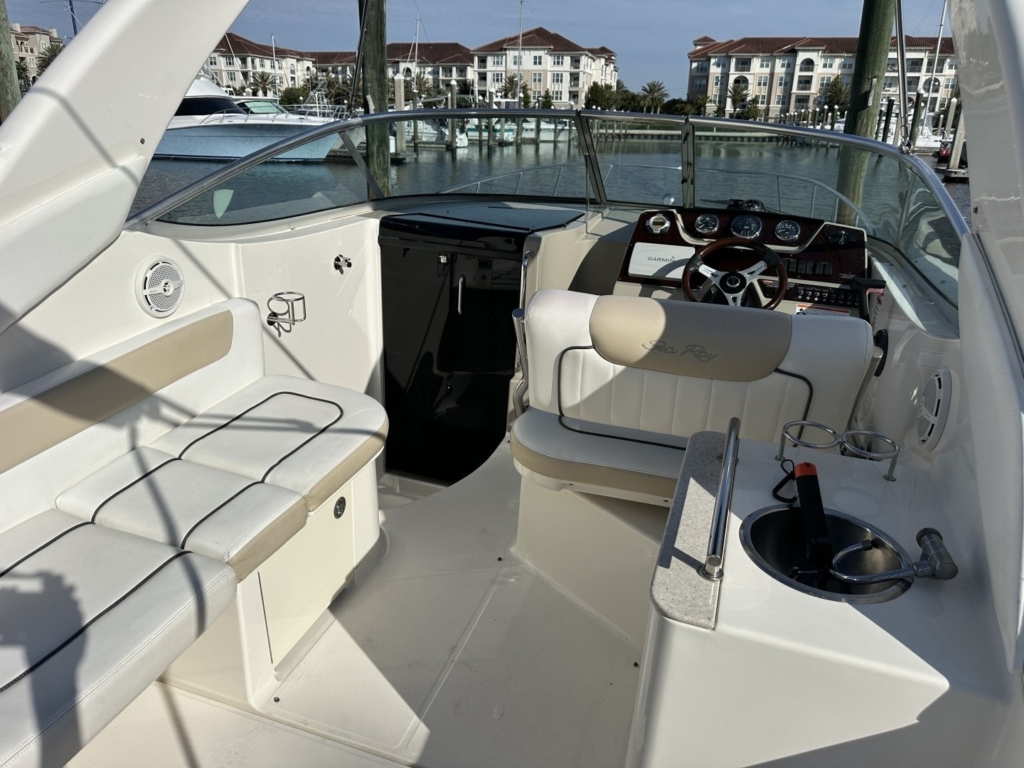 Sea Ray Sundancer 260 · 2010 zu verkaufen – Florida — Foto 3