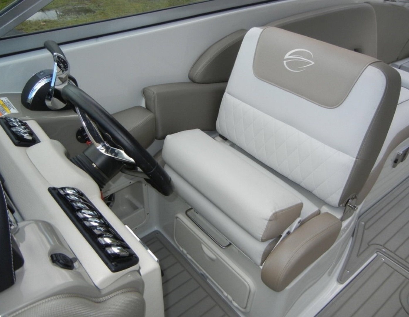 Crownline Eclipse E30 · 2018 zu verkaufen – Andere Region — Foto 8