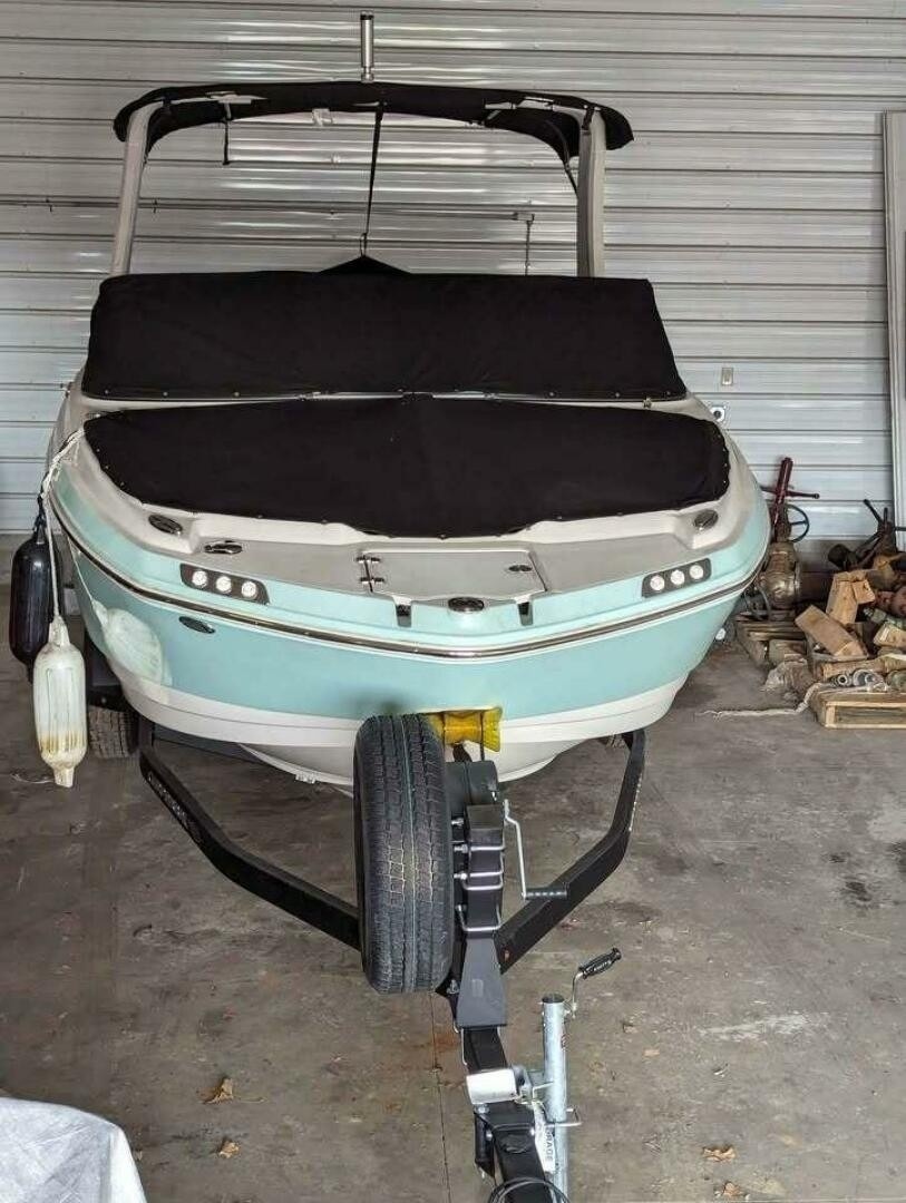 Chaparral 230 SUNCOAST · 2021 zu verkaufen – Andere Region — Foto 4