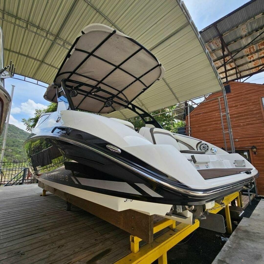 Yamaha Boats 242 Limited S E-Series · 2016 en venta en Otra zona — foto 4