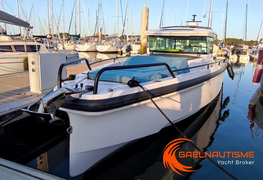 Axopar 37 XC Cross Cabin · 2023 in vendita in Bretagna — foto 1