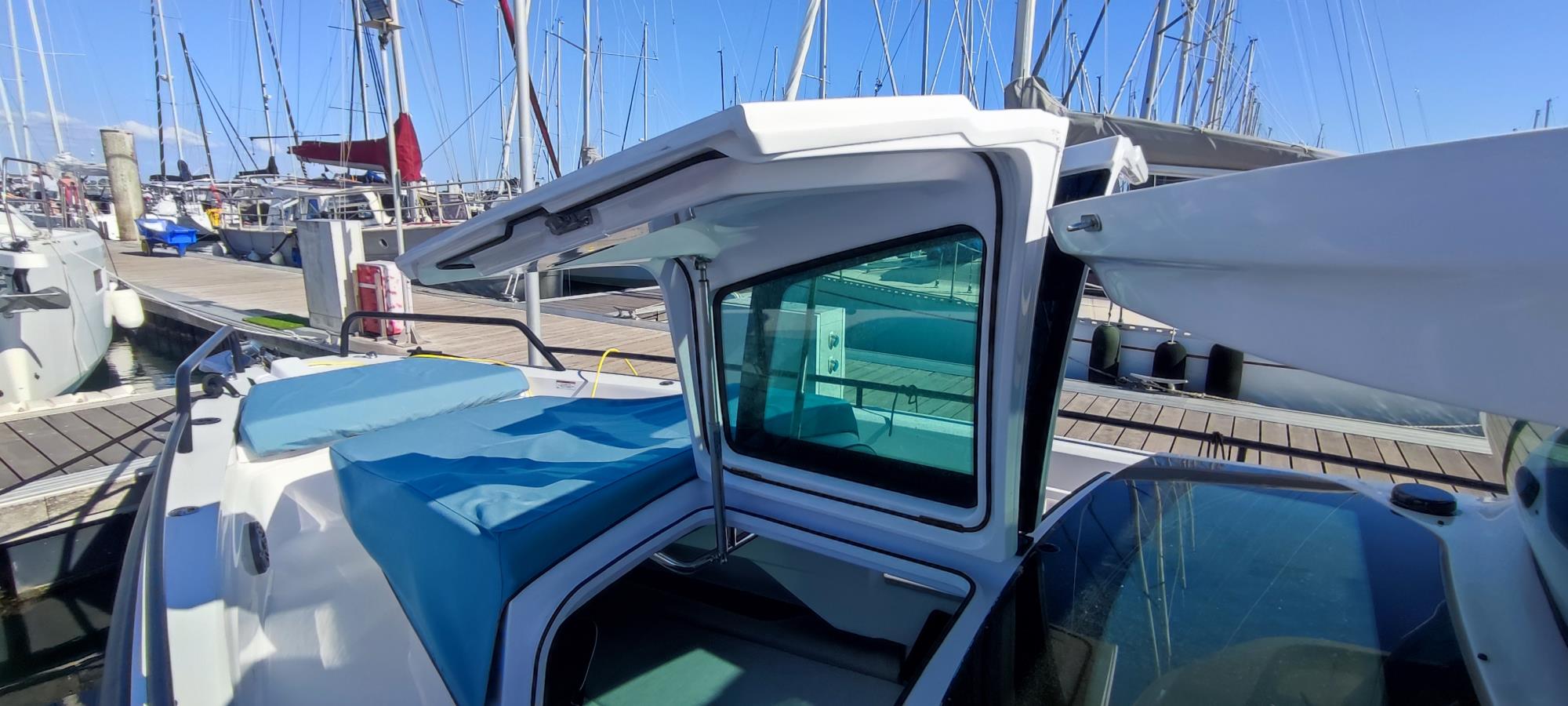 Axopar 37 XC Cross Cabin · 2023 in vendita in Bretagna — foto 8