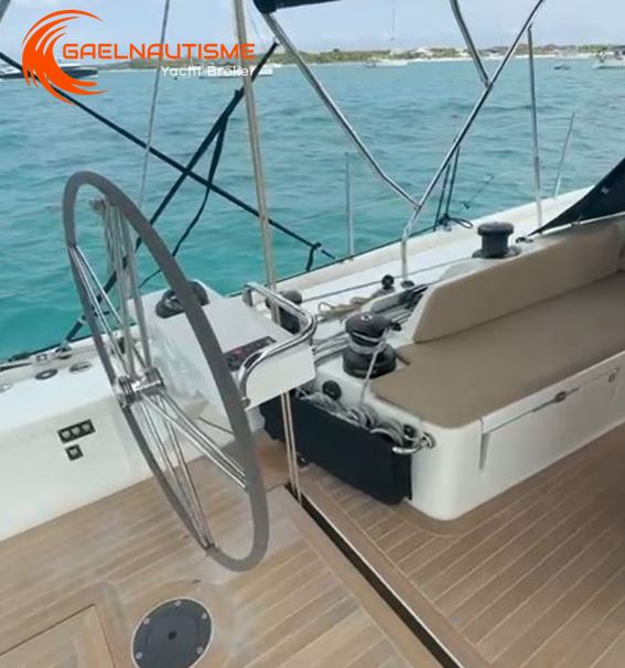 Solaris 44 · 2022 en venta en Otra zona — foto 9