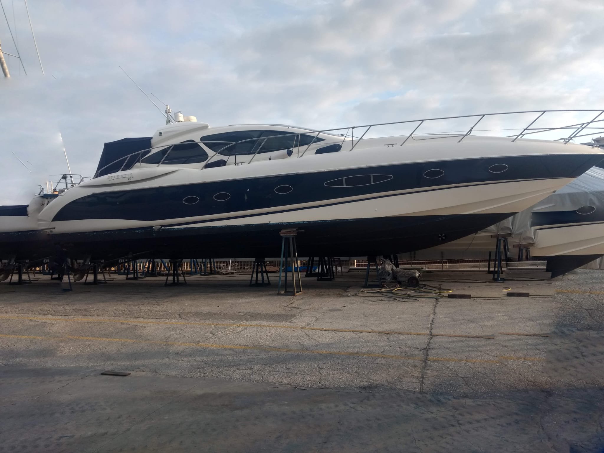 Azimut Atlantis 55 HT · 2005 en venta en Liguria y Génova — foto 3