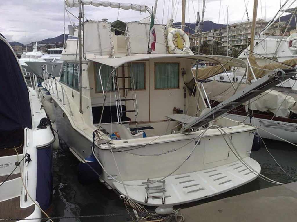 Hatteras 43 · 1980 for sale in Liguria & Genoa — photo 1