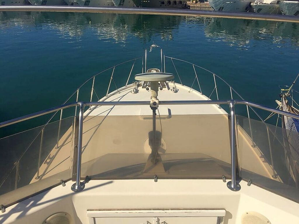 Hatteras 43 · 1980 for sale in Liguria & Genoa — photo 8