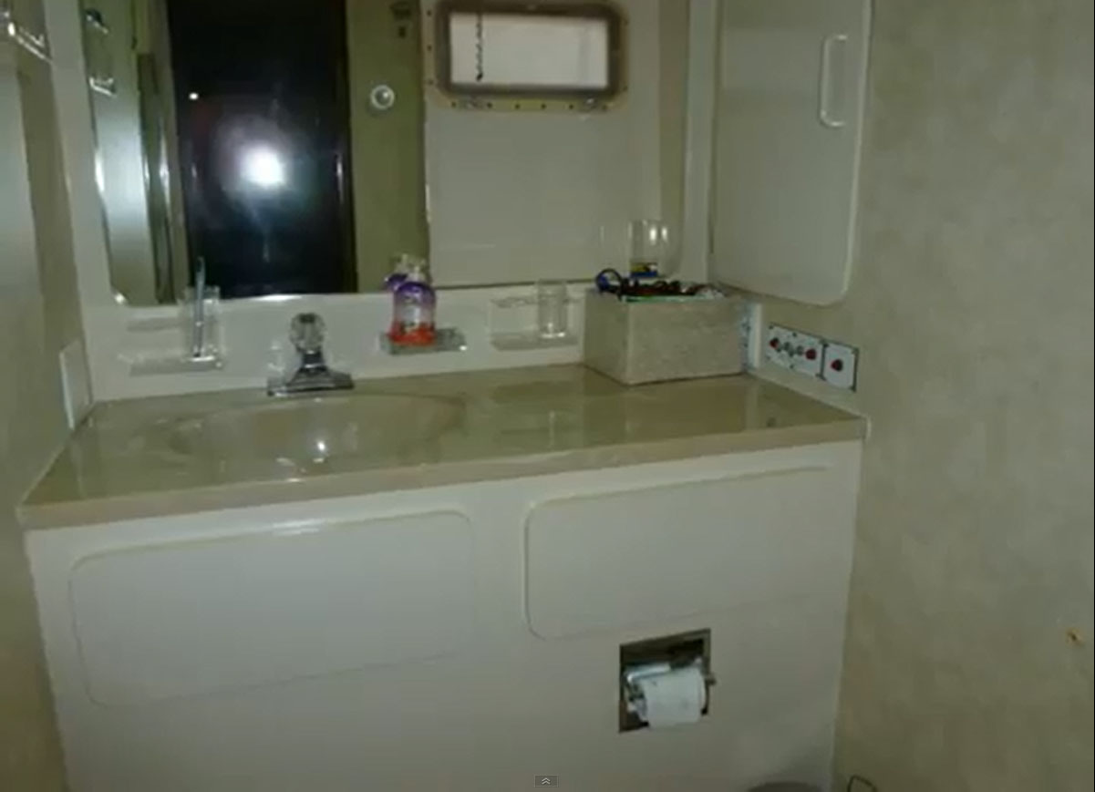 Hatteras 67 Cockpit · 1989 in vendita in Toscana (Livorno ed Elba) — foto 10