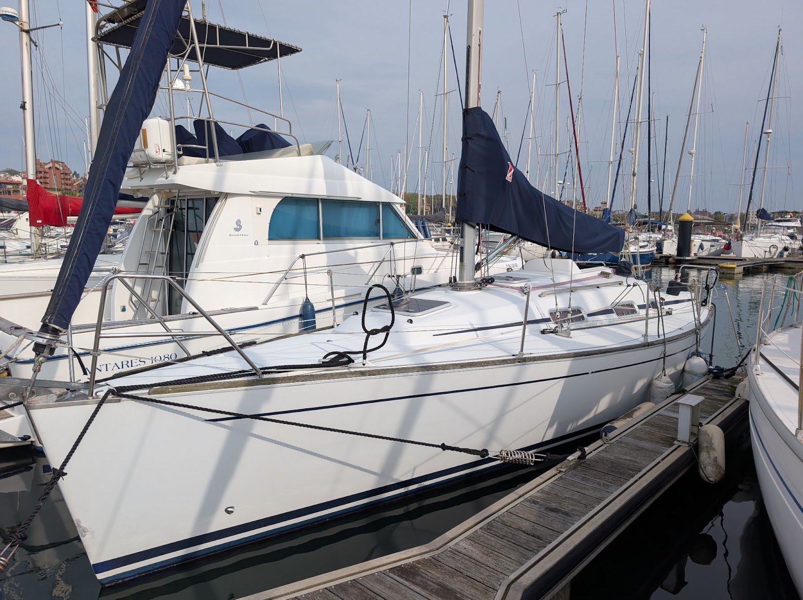 Grand Soleil 34 · 2001 in vendita in Asturie, Cantabria e Paesi Baschi — foto 2