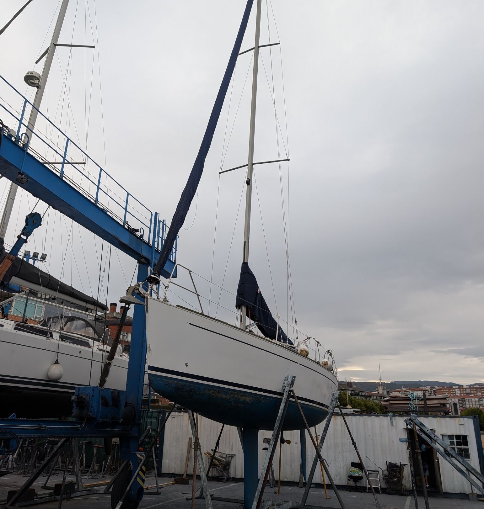 Grand Soleil 34 · 2001 in vendita in Asturie, Cantabria e Paesi Baschi — foto 5