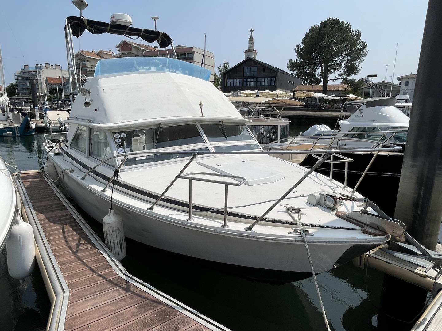 Bertram 28 Flybridge · 1975 à vendre – Autre zone — photo 1