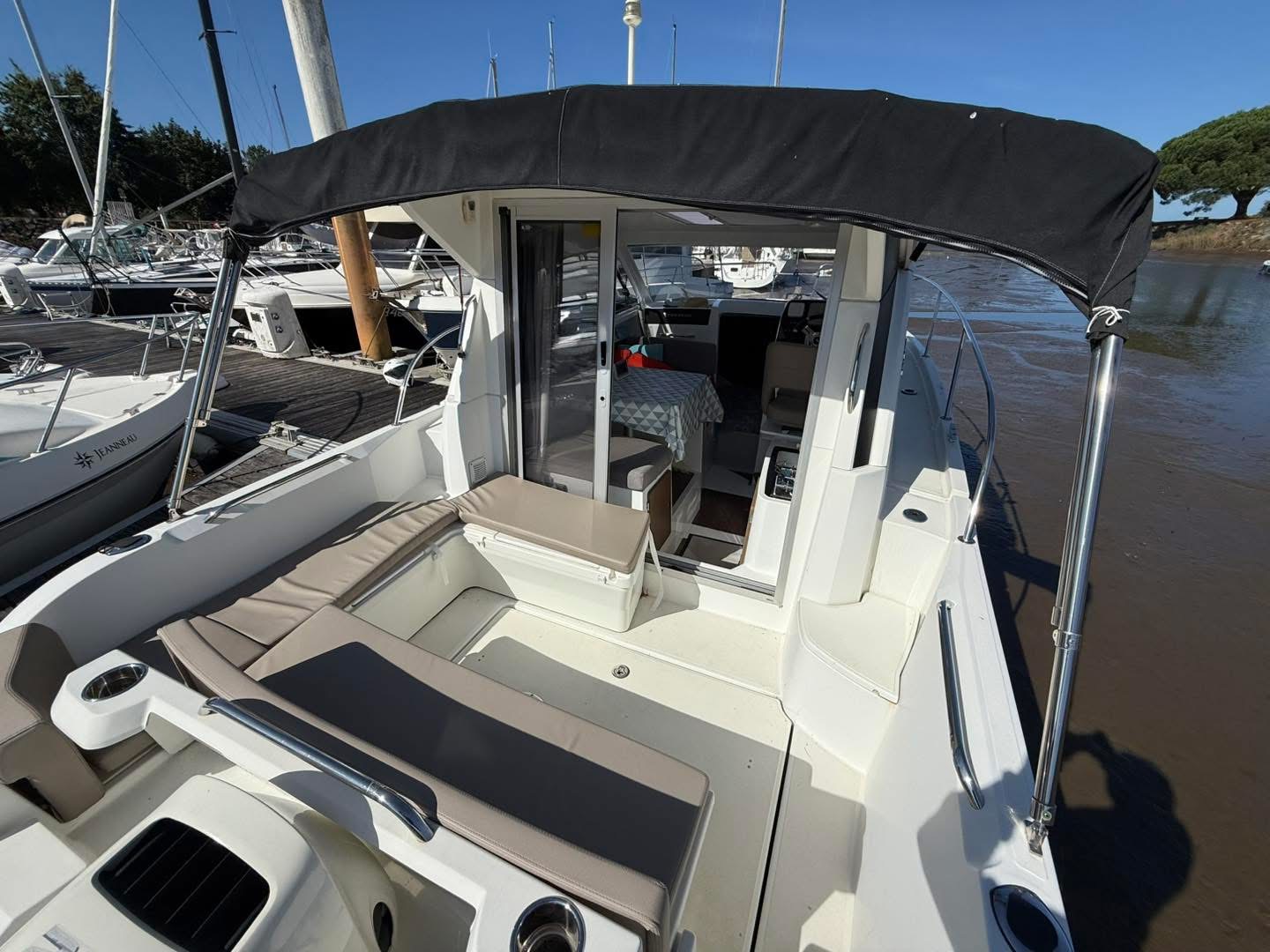 Beneteau Antares 8 OB · 2018 in vendita in Altra zona — foto 4