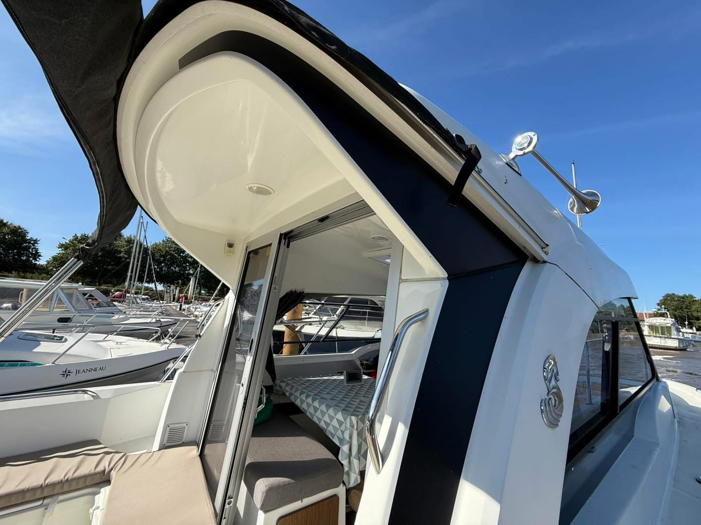 Beneteau Antares 8 OB · 2018 in vendita in Altra zona — foto 6