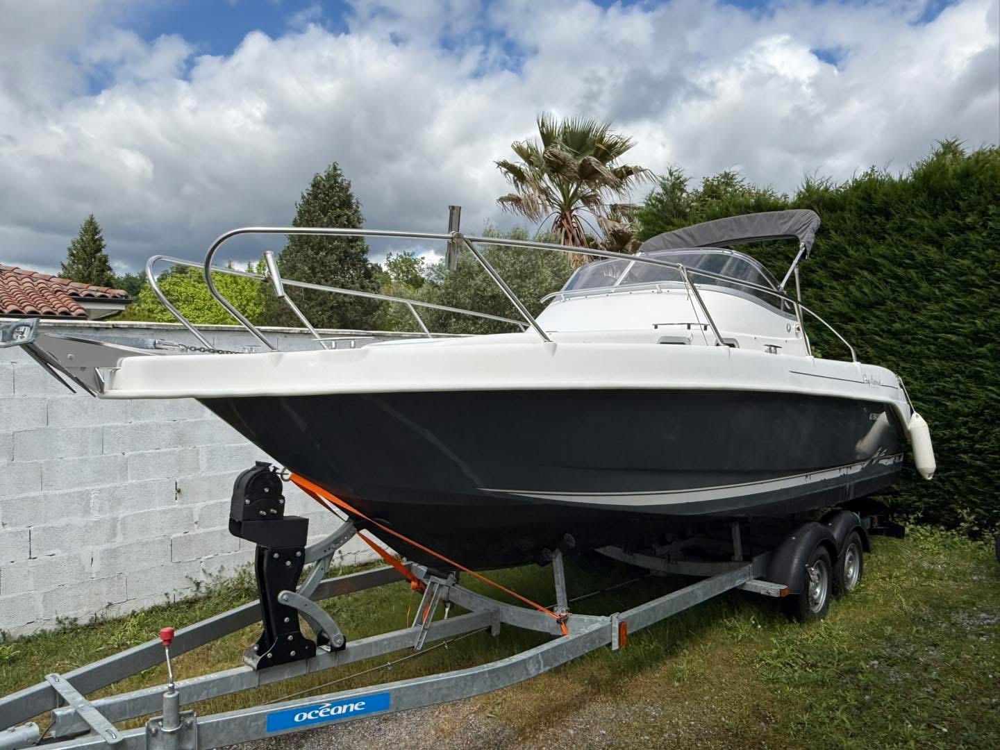 B2 marine 752 Cap ferret Day Cruiser · 2018 zu verkaufen – Andere Region — Foto 1