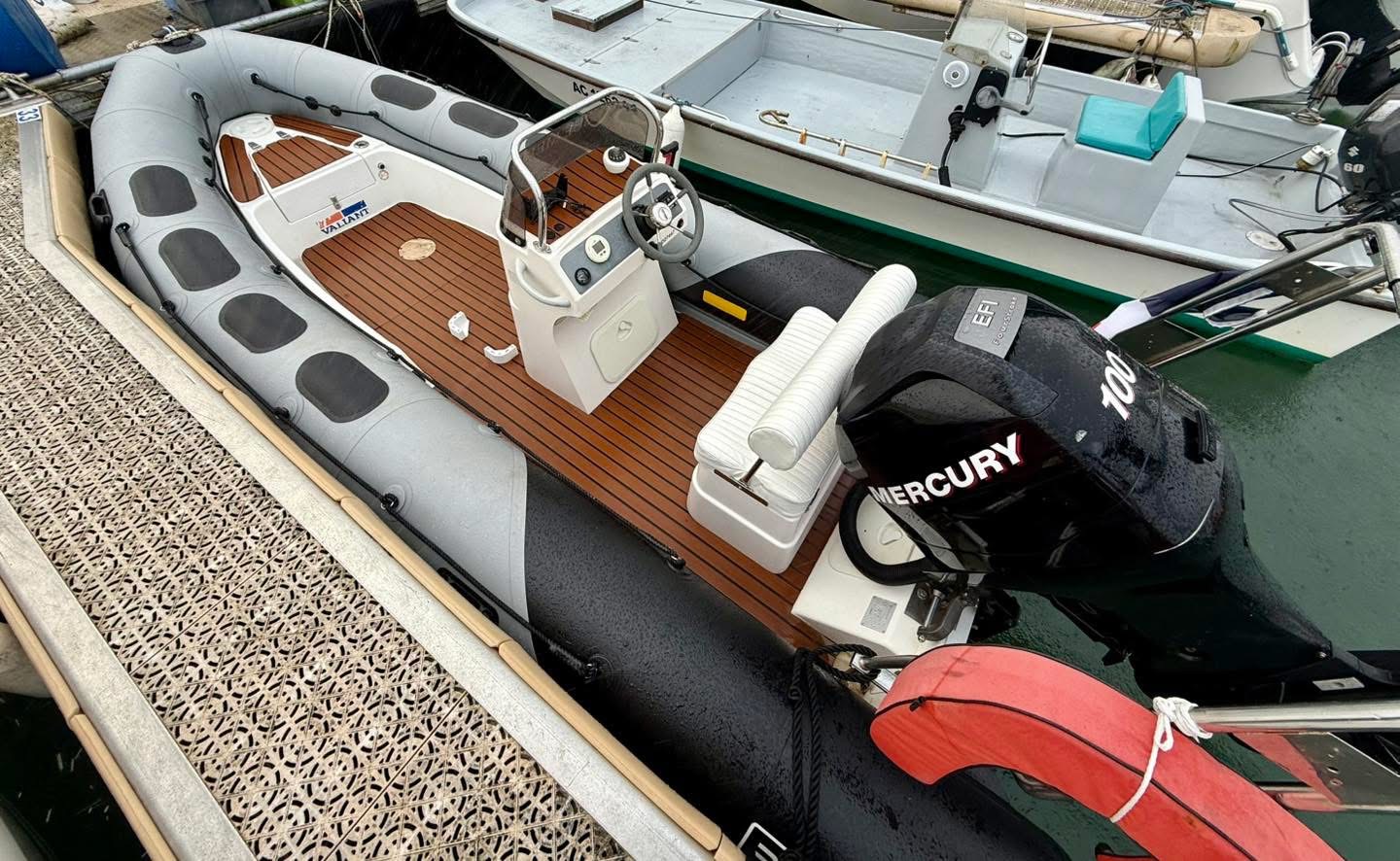 Valiant Vanguard 520 · 2006 for sale in Other area — photo 3