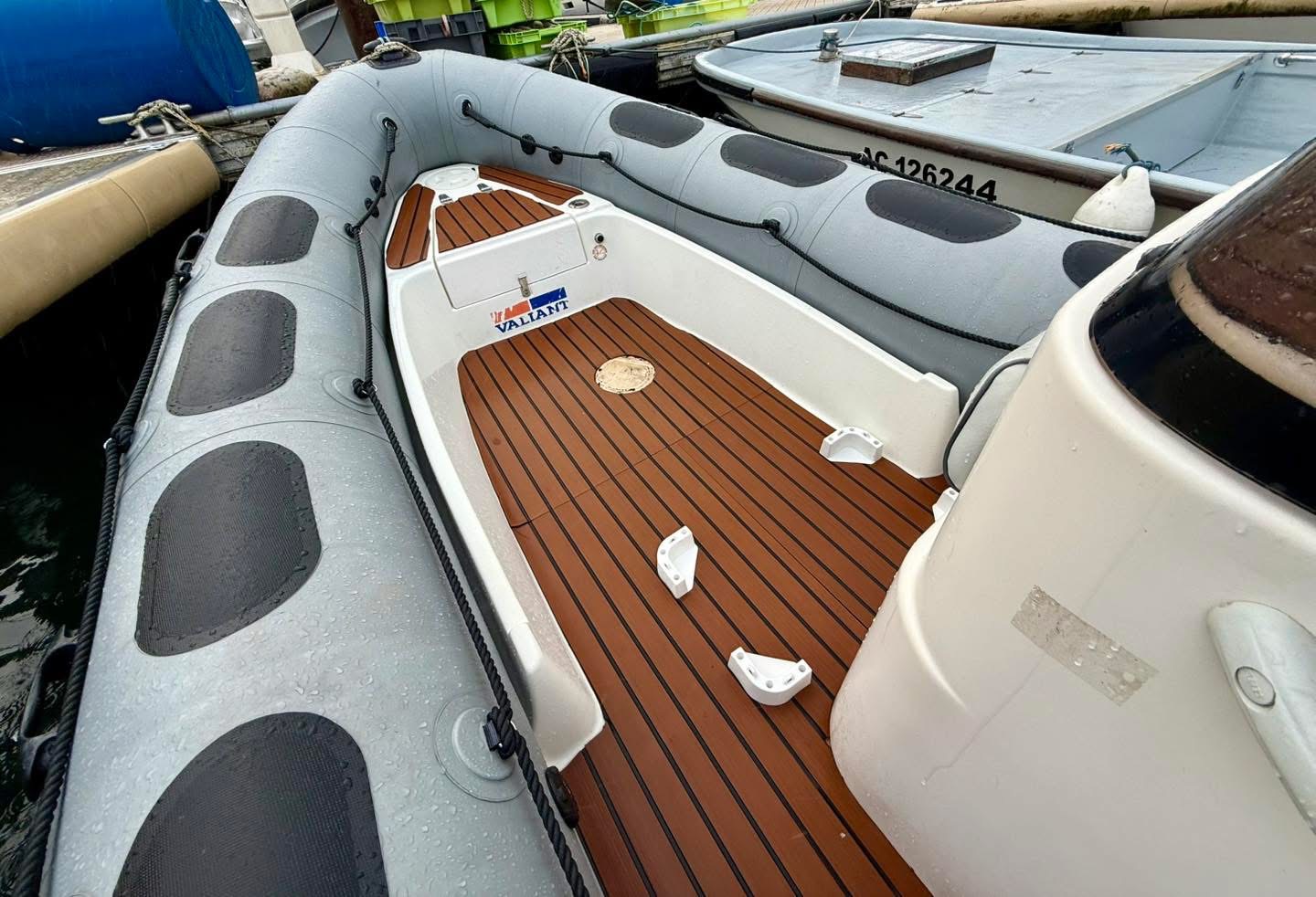 Valiant Vanguard 520 · 2006 for sale in Other area — photo 5