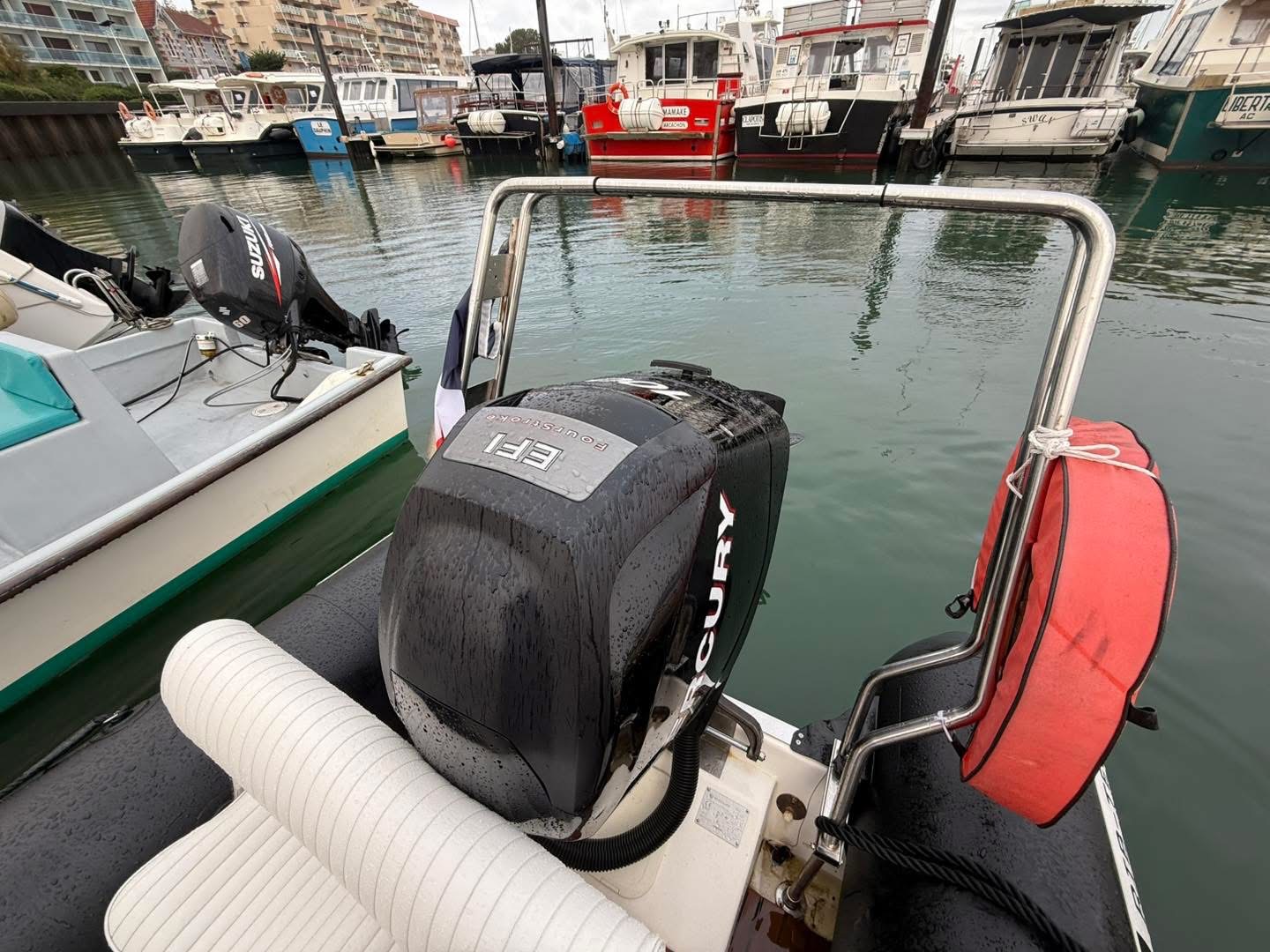 Valiant Vanguard 520 · 2006 for sale in Other area — photo 8