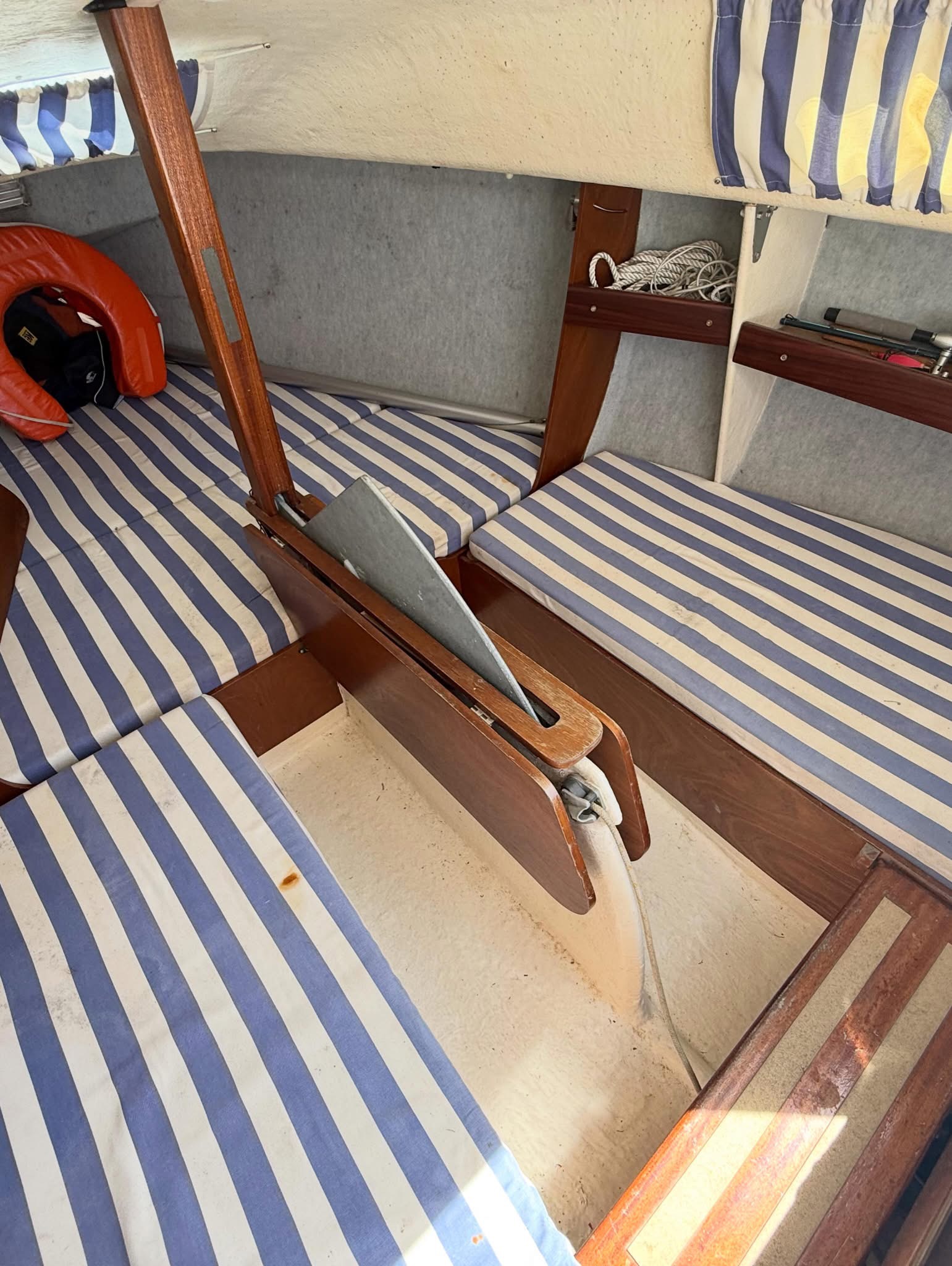 B2 marine Blue djinn · 1997 for sale in Other area — photo 8