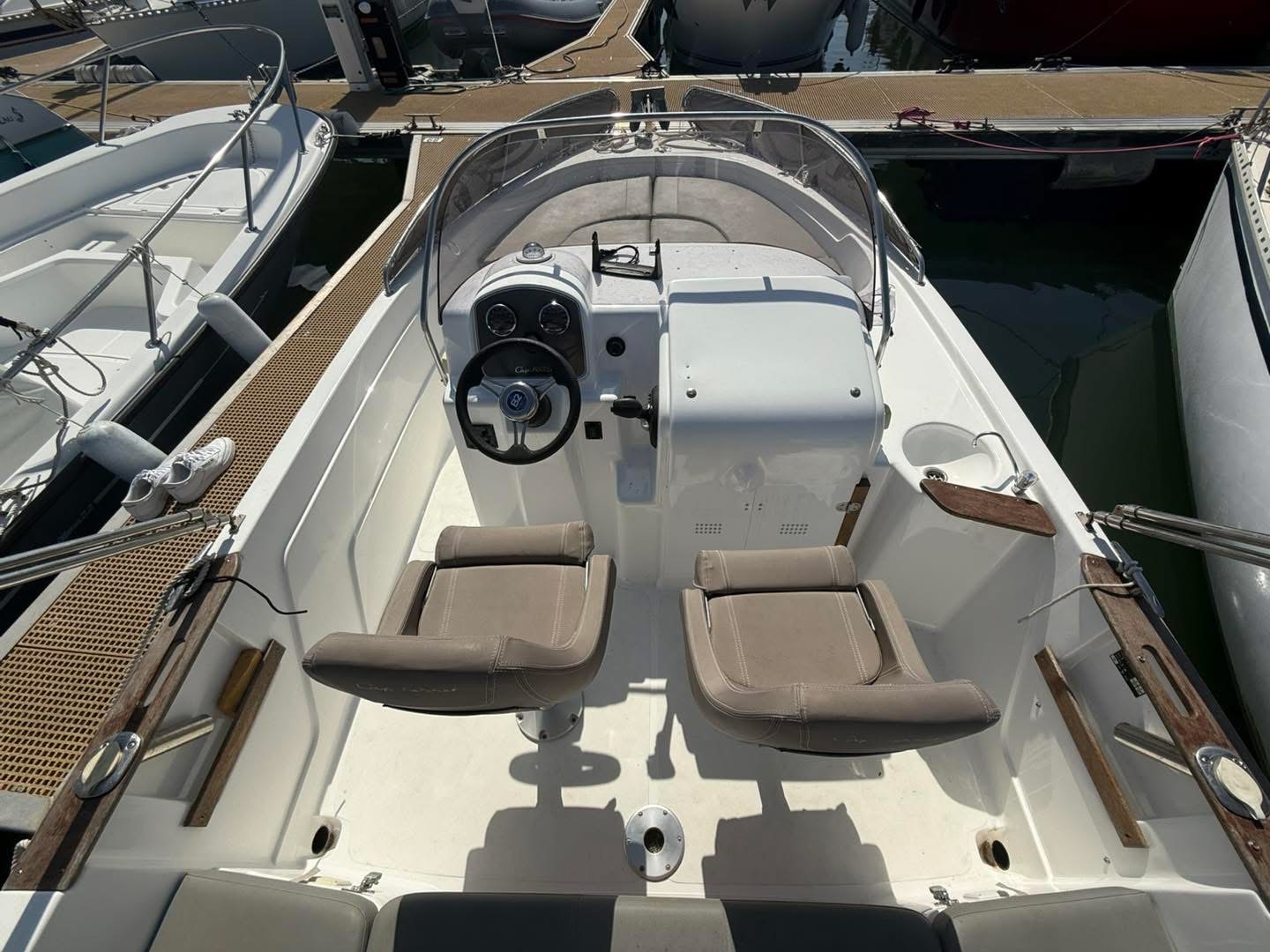 B2 Marine Cap Ferret 652 Open · 2014 en venta en Otra zona — foto 6