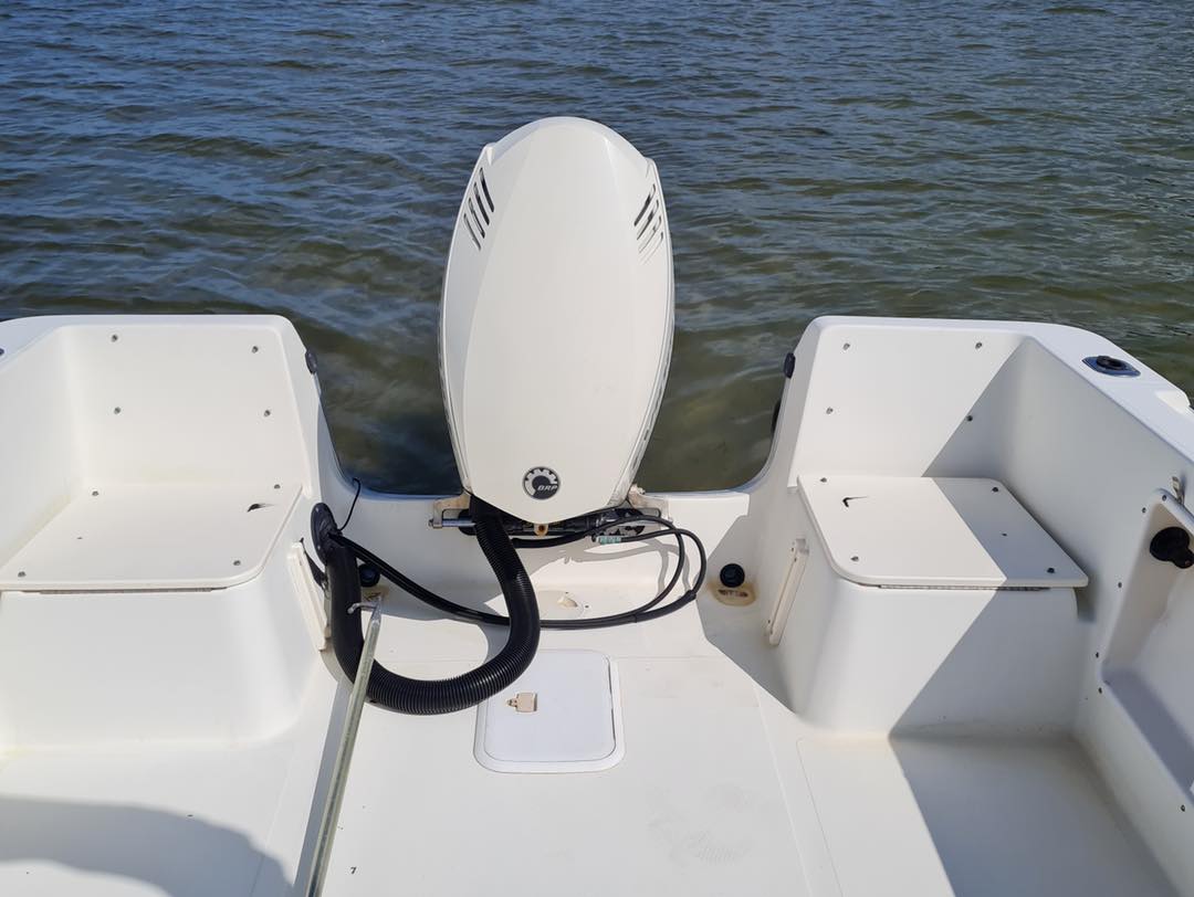 Glastron Sport Fisherman 213 WA · 2004 zu verkaufen – Andere Region — Foto 4