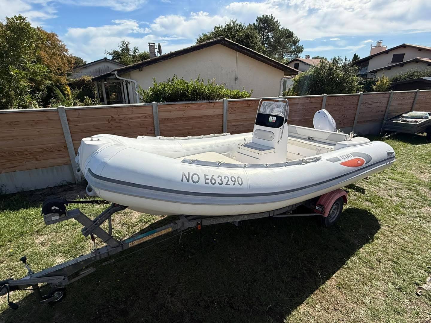 Selva D 500 · 2011 en venta en Otra zona — foto 1