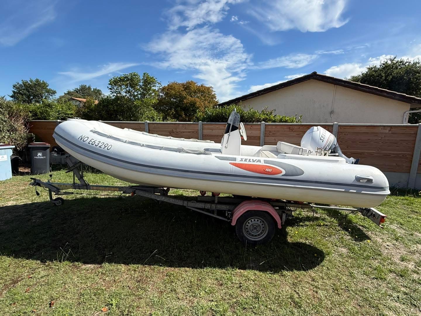 Selva D 500 · 2011 en venta en Otra zona — foto 2
