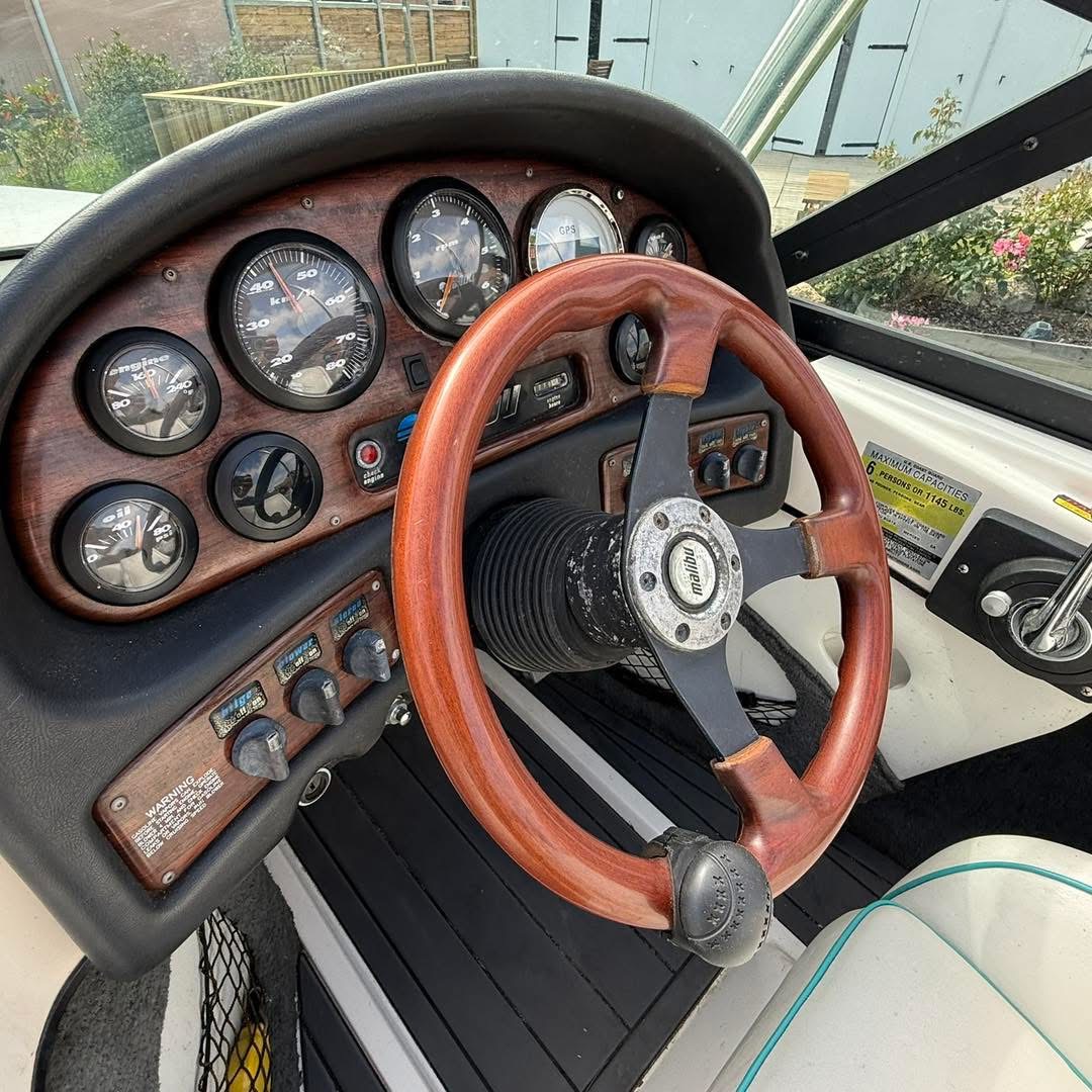 Malibu Response · 1997 for sale in Other area — photo 9